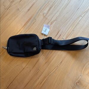 Lululemon Everywhere Belt Bag 1L